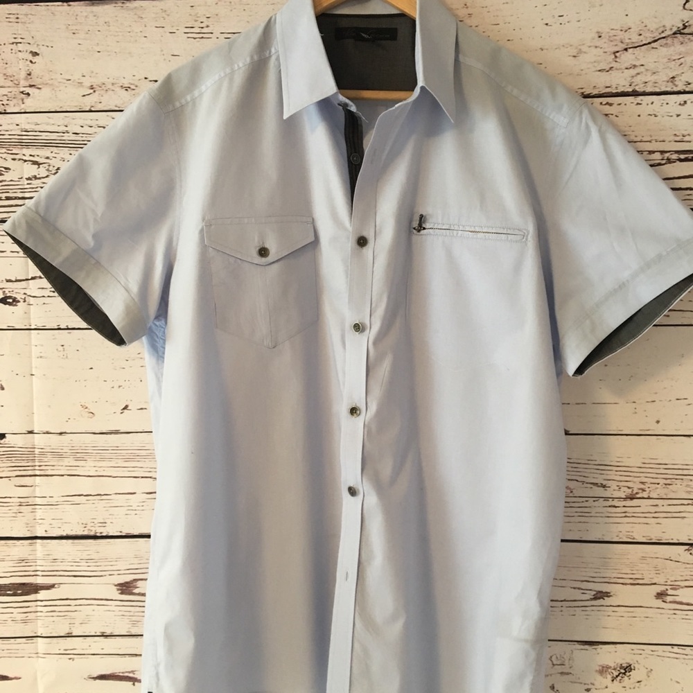 Men’s short sleeve button down